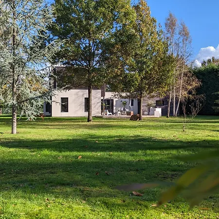 Maison Architecte, Parc Arbore & Bbq, 10 Min Du Circuit *